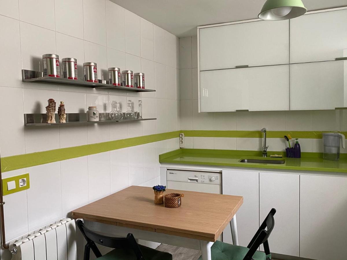Apartamento La Biblioteca En Cuenca เกว็งกา ภายนอก รูปภาพ