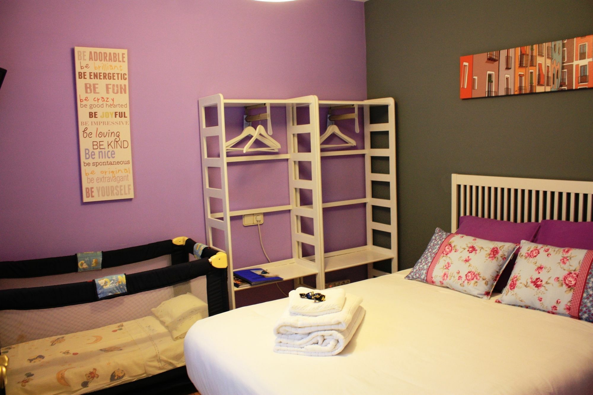 Apartamento La Biblioteca En Cuenca เกว็งกา ภายนอก รูปภาพ